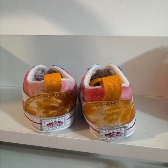 Infant vans - Picture 4 of 4